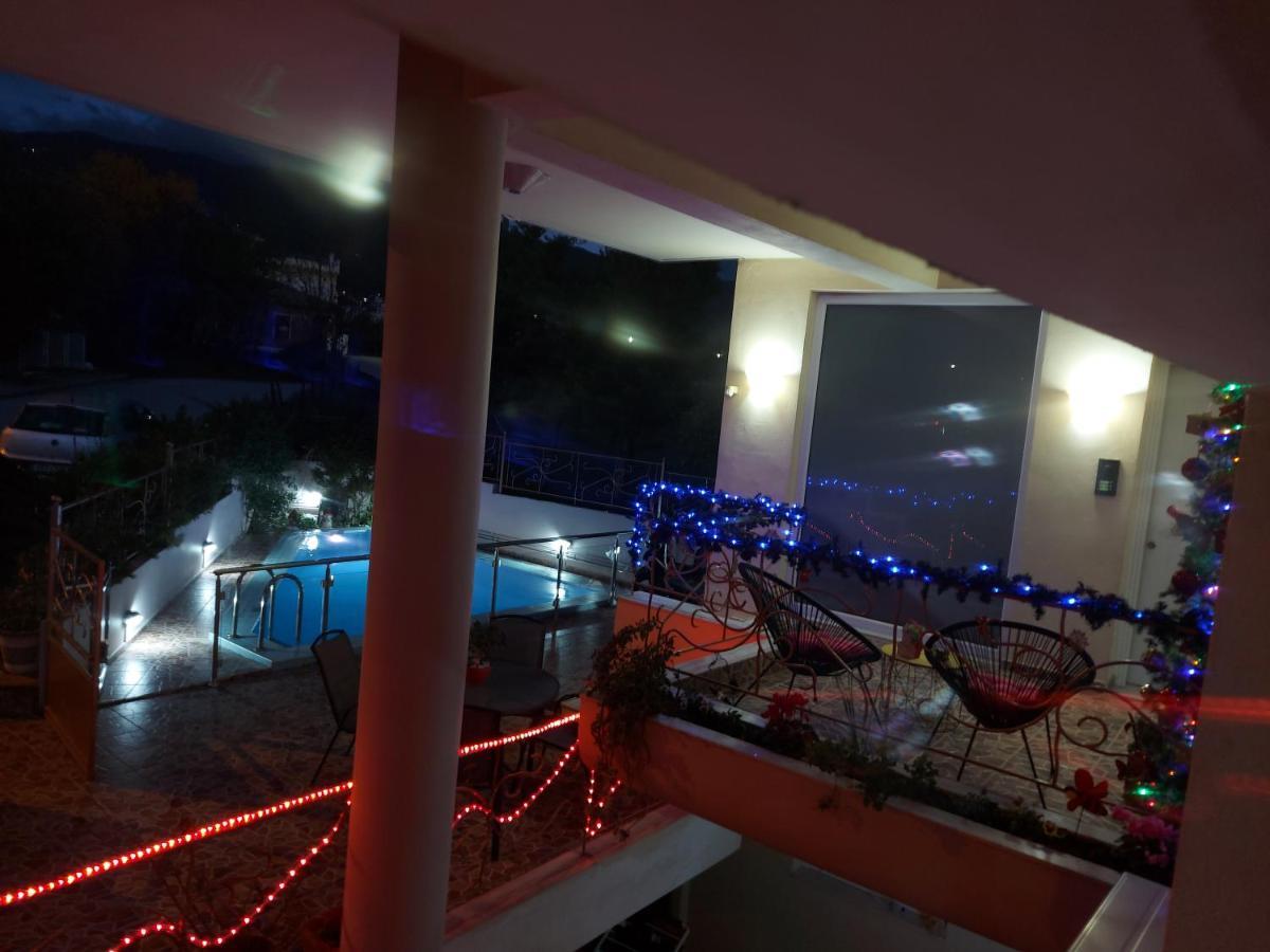 Violet Studio Με Πισίνα Volos Exteriér fotografie